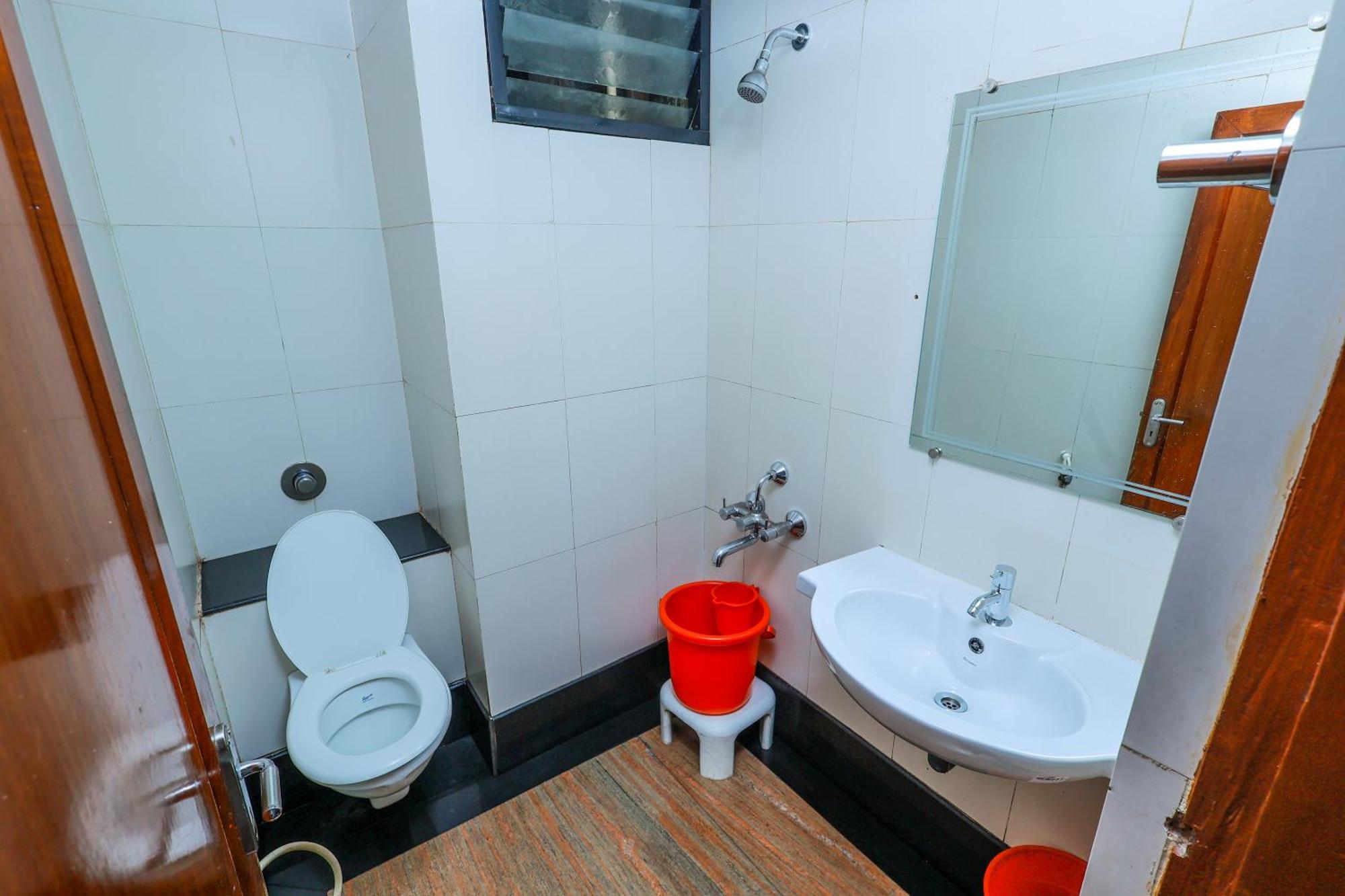 אודופי Hotel Janardana מראה חיצוני תמונה